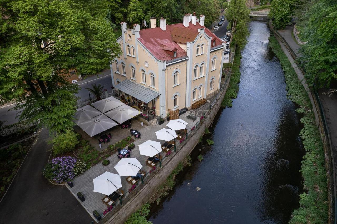 Villa Basileia Riverside KLV Exterior foto