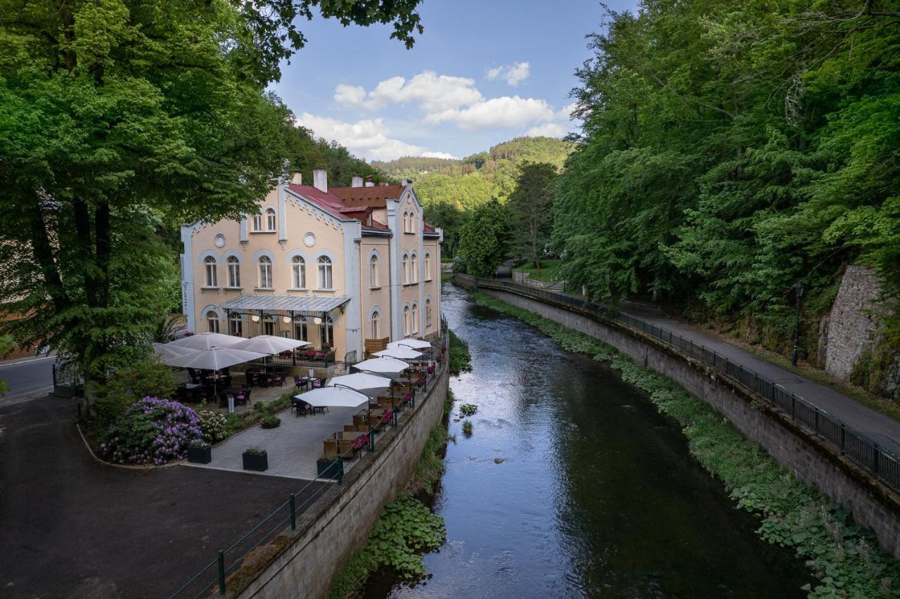 Villa Basileia Riverside KLV Exterior foto