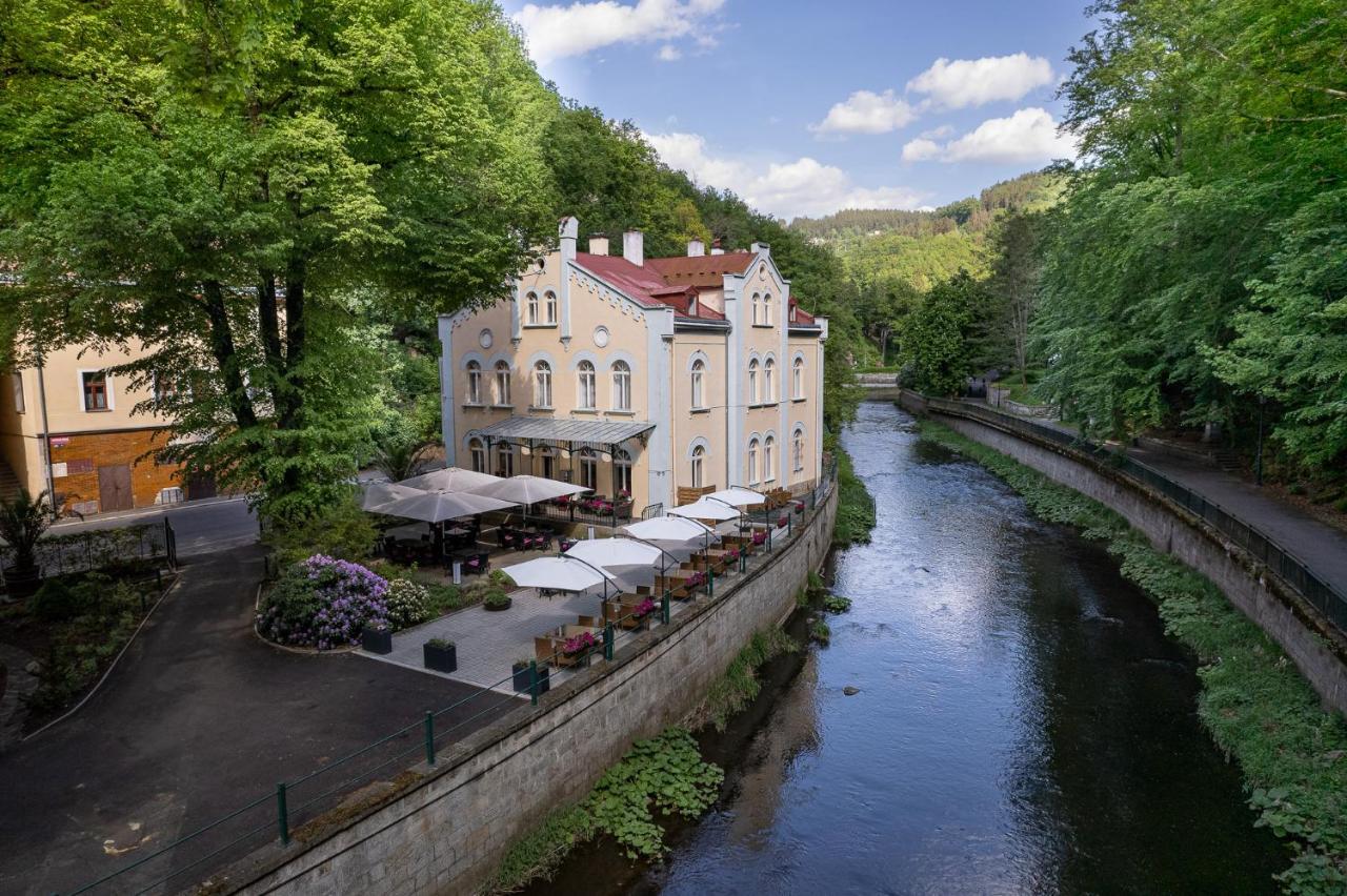 Villa Basileia Riverside KLV Exterior foto